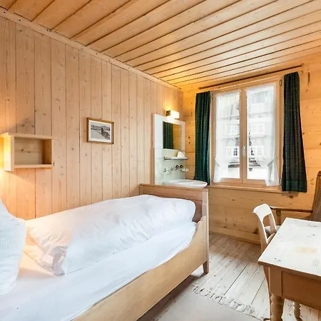 Hotel Rhatia
